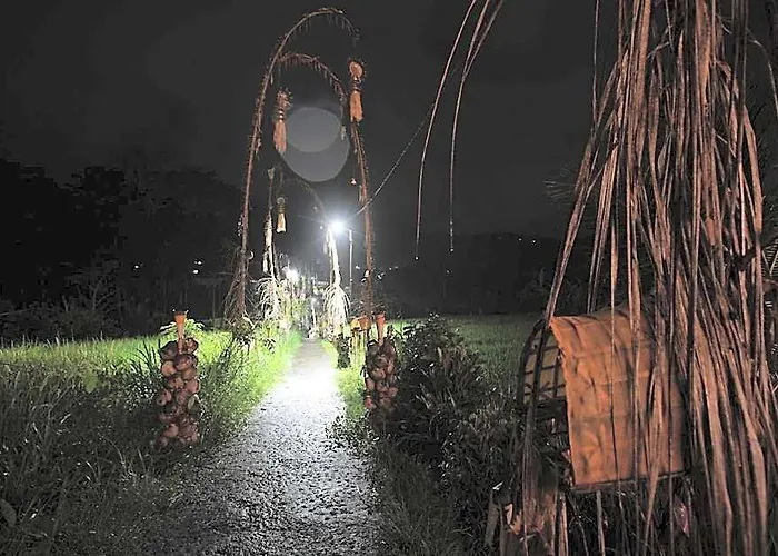 ロッジ Ume Dukuh Sidemen Wisma Kerta