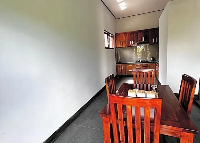 Ume Dukuh Sidemen Wisma Kerta